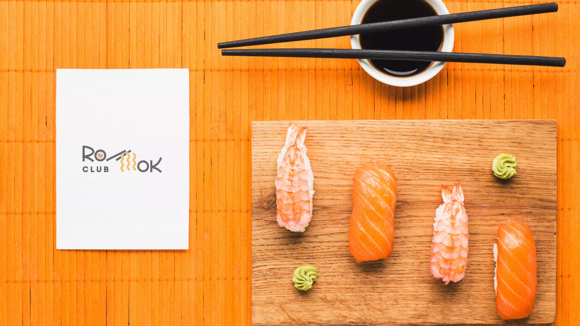 Создание логотипа суши-бара «Roll Wok Club» в Певеке